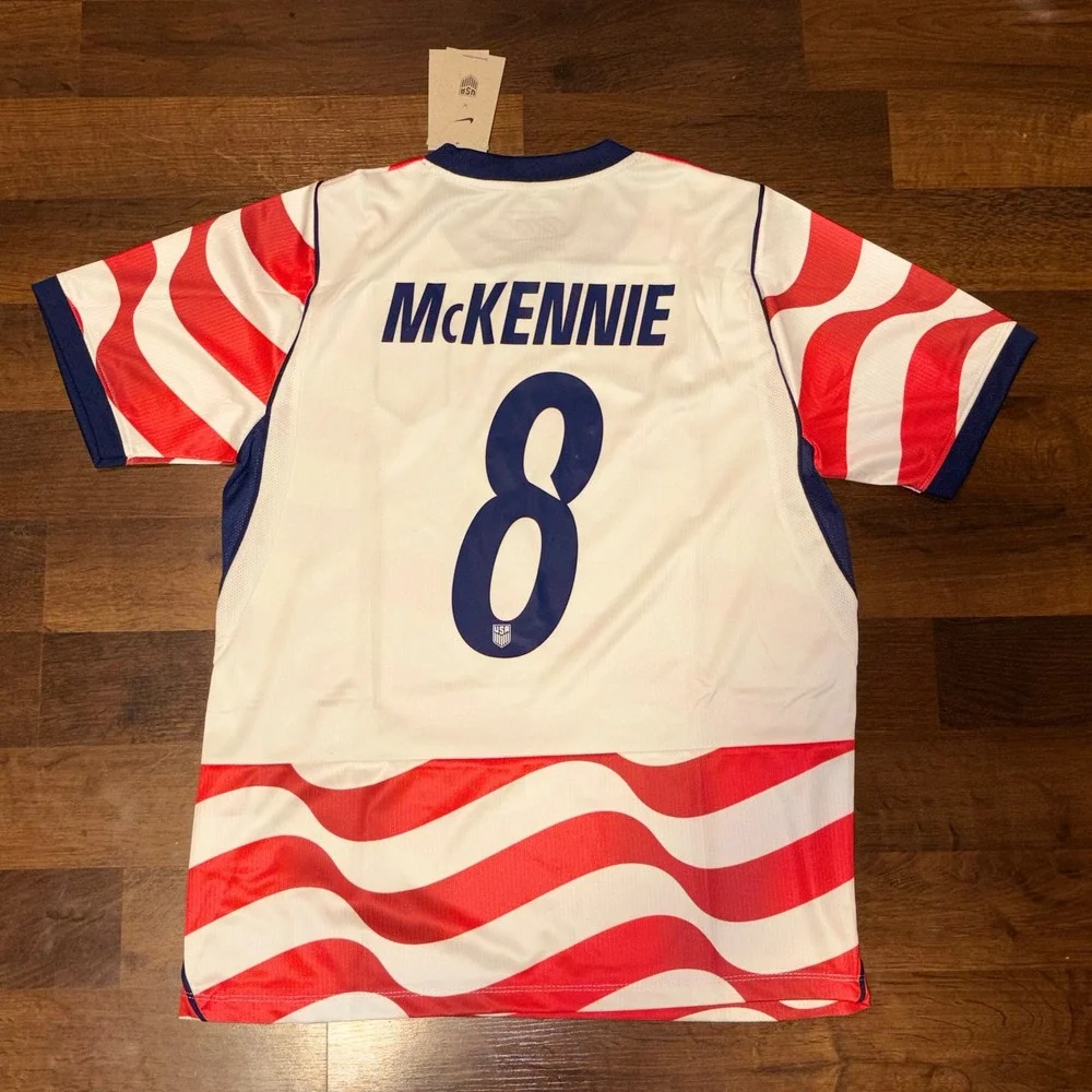 Nike USMNT Weston McKennie 8 Soccer Jersey Mens Large Red White Wavy Stripe NEW